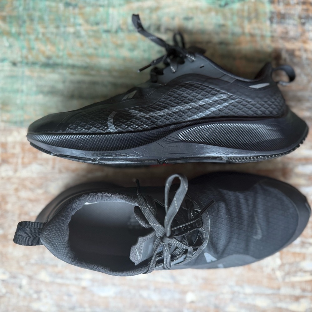 Black Athletic Sneakers
